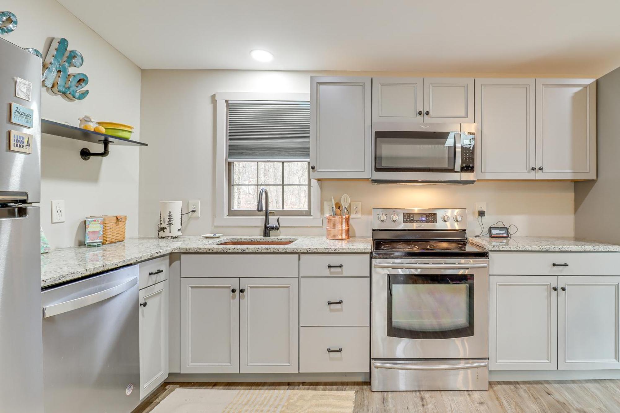 Quaint Jim Thorpe Cabin Retreat, Walk To Beach! المظهر الخارجي الصورة