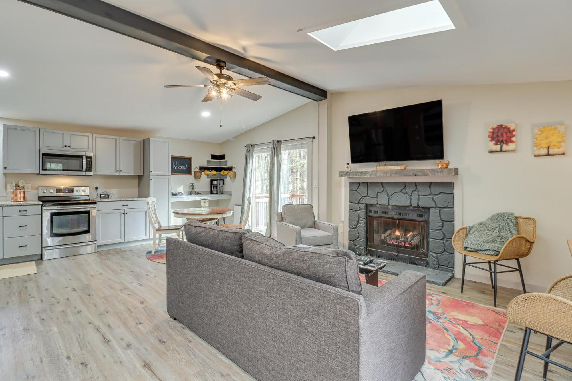 Quaint Jim Thorpe Cabin Retreat, Walk To Beach! المظهر الخارجي الصورة
