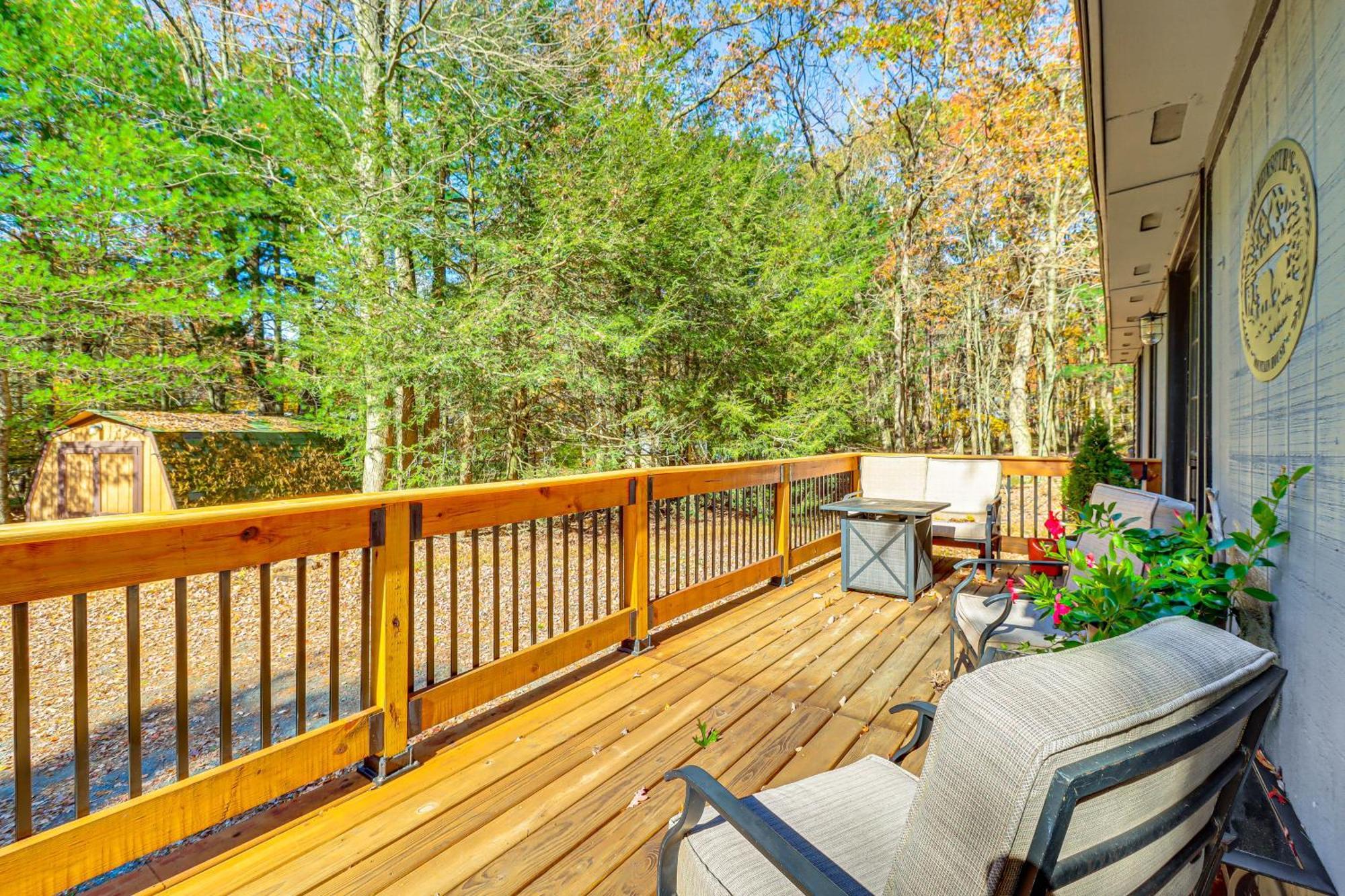 Quaint Jim Thorpe Cabin Retreat, Walk To Beach! المظهر الخارجي الصورة