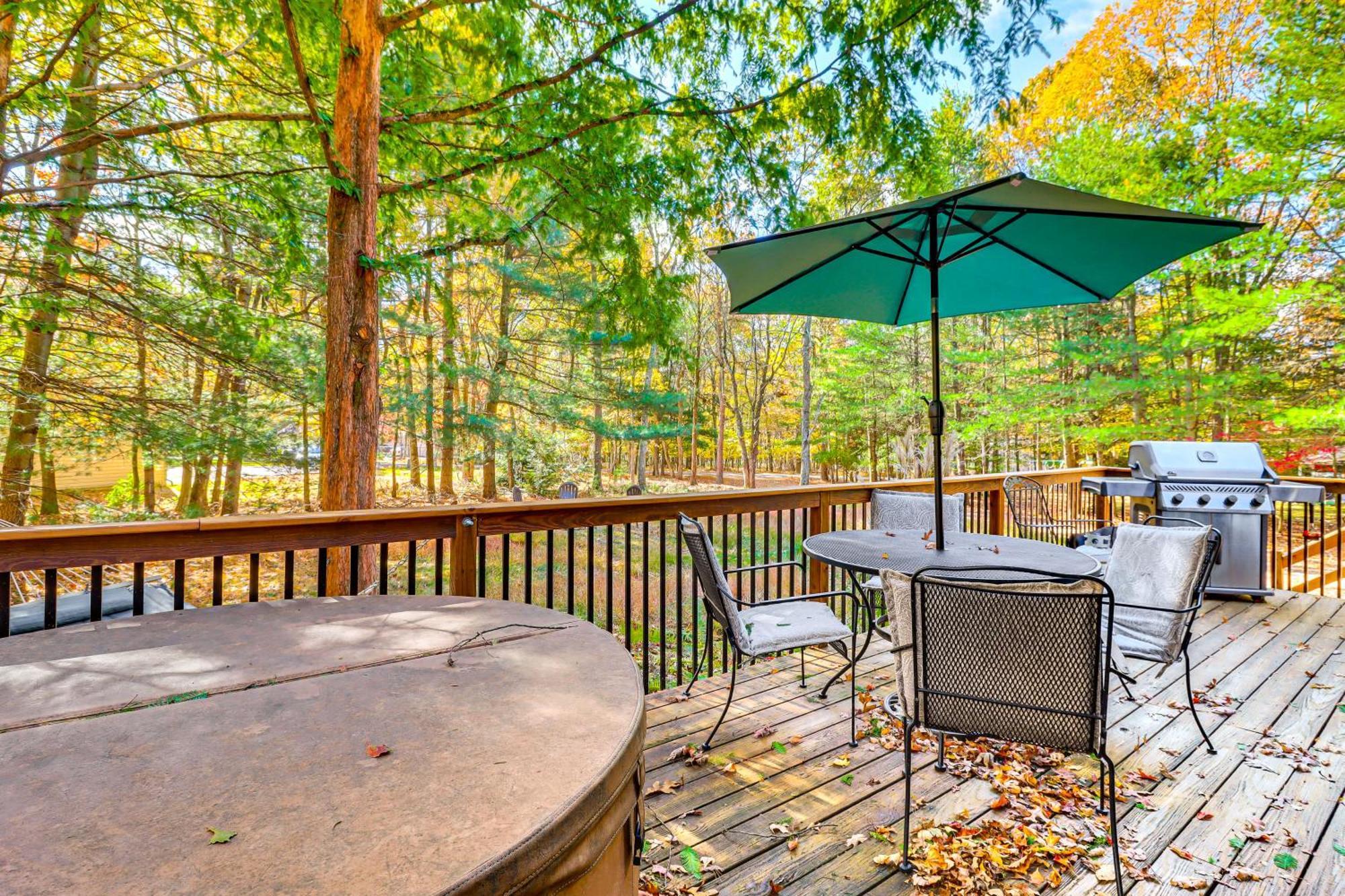 Quaint Jim Thorpe Cabin Retreat, Walk To Beach! المظهر الخارجي الصورة