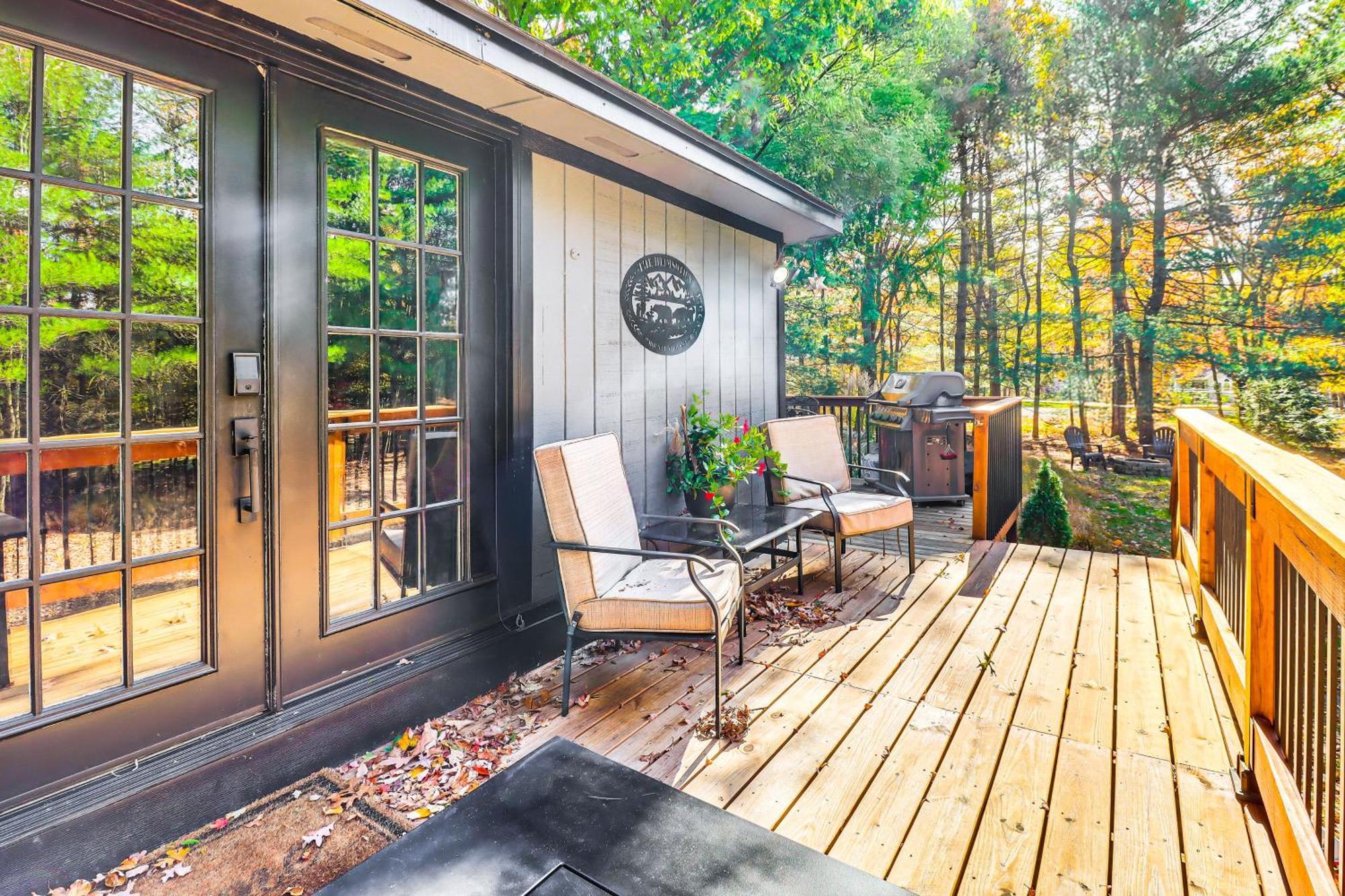 Quaint Jim Thorpe Cabin Retreat, Walk To Beach! المظهر الخارجي الصورة